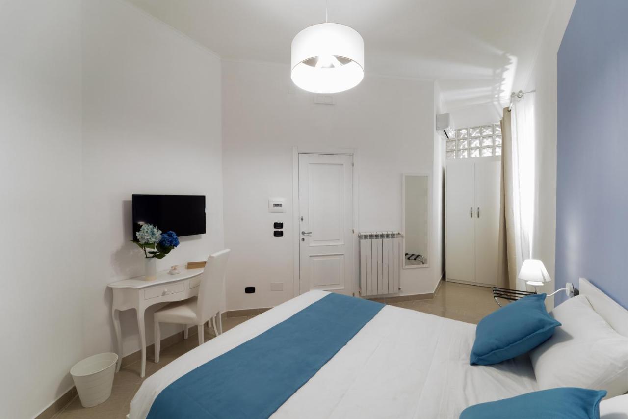 Suite & Luxury Rooms Palazzo Diomede Carafa Napoli Eksteriør billede
