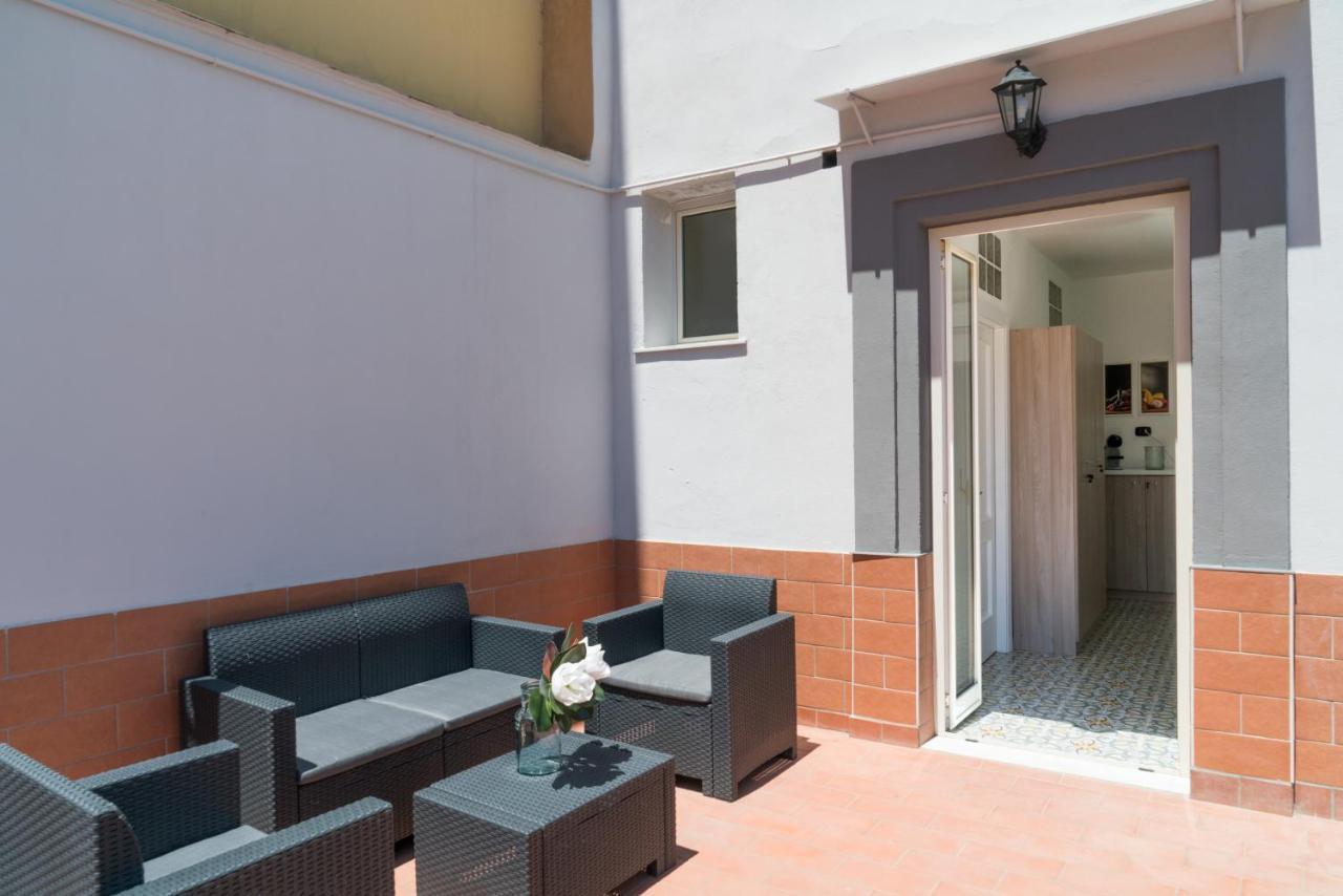 Suite & Luxury Rooms Palazzo Diomede Carafa Napoli Eksteriør billede