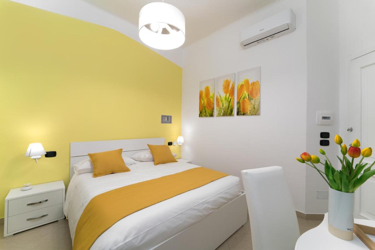 Suite & Luxury Rooms Palazzo Diomede Carafa Napoli Eksteriør billede