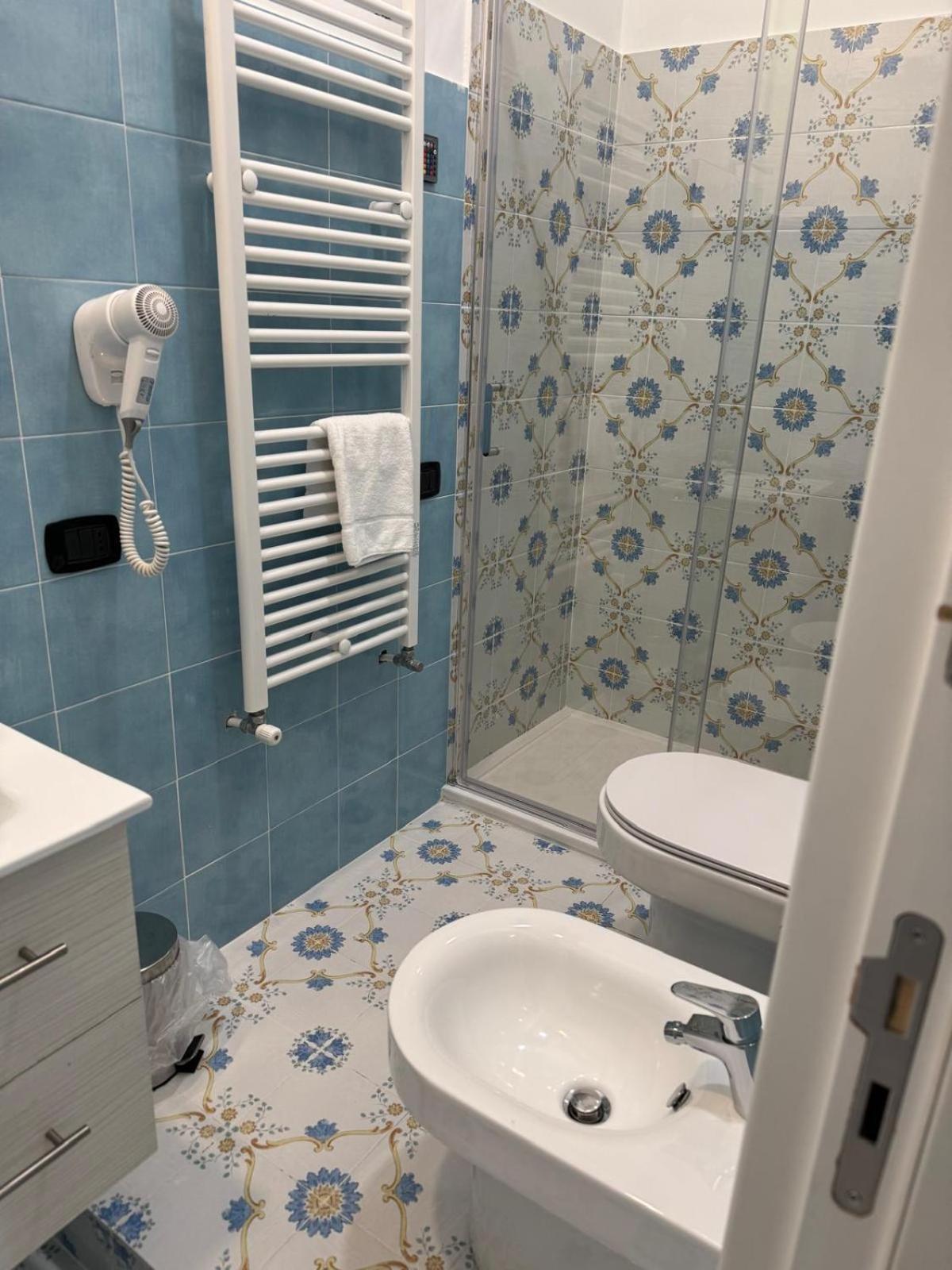 Suite & Luxury Rooms Palazzo Diomede Carafa Napoli Eksteriør billede